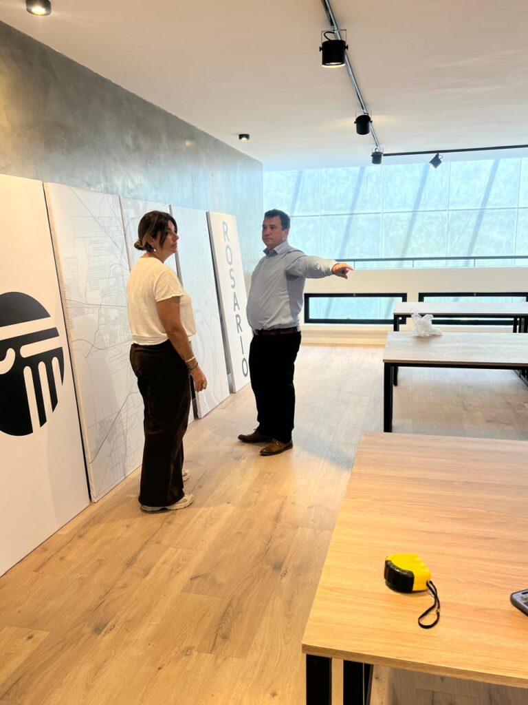 sala-multiuso-768x1024 El gobierno del ColAbRo inaugurará una obra a tres días de las elecciones. Preocupación por la emblemática Biblioteca.